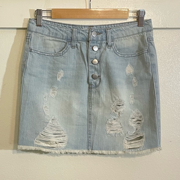 Forever 21 Dresses & Skirts - NWT Forever 21 M Light Wash Distressed Denim Mini Skirt